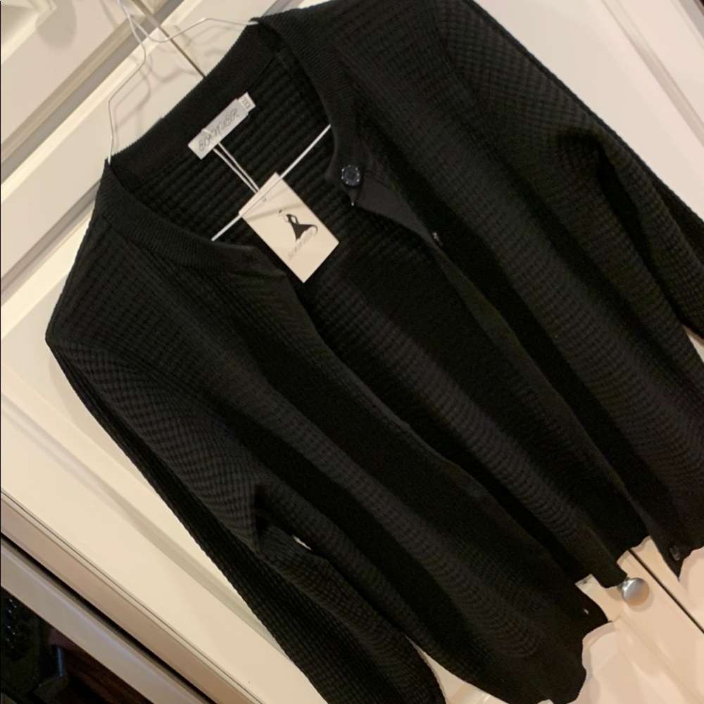 Eanuer Black Button-Up Cardigan. NWT. Size XXL
